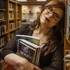 Burn (Crab Orchard Series in Poetry): Henning, Sara: 9780809339280:  Amazon.com: Books