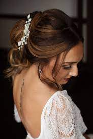 A Late Fall Wedding Inspiration With Vintage Vibes Simple Wedding Hairstyles Wedding Inspiration Fall Wedding Hair And Makeup