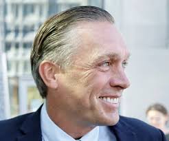 Archer Testimony: Hunter Used Father, Name as 'The Brand'