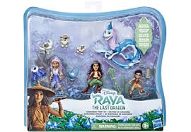 Als tochter des herrschers von zahn ist sie zu allem bereit, um ihr volk zu schützen. Hasbro Disney Princess Raya Und Der Letzte Drache Kumandra Spielset Spielzeugfiguren Mediamarkt