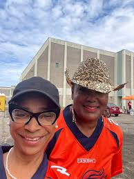 This is a family pic from the mid 70's of the Walker family minus the  oldest child, Rhonda Walker-Curtis. Left is me-Pam Walker/Sunderland, then  mom-Iona Walker Davis, then Cheryl Walker Ashelford, next