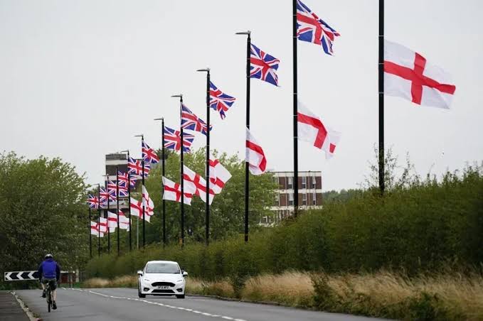 Flag row: Britons face being put in prison for putting up England flags