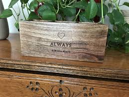 The Close To Home Caddy This Wooden Decor Box Has 3 Divided Sections Beautiful Wood Iron Handles Personaliza Thirty One Gifts Thirty One Business 31 Gifts