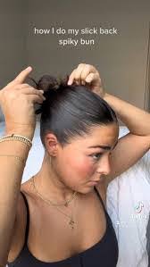 Sara Bogue's Instagram, Twitter & Facebook