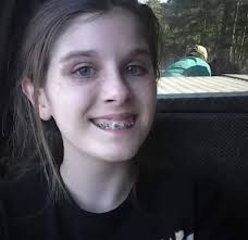 I shared this photo a year or more ago.. but something keeps nudging me to  share it again.. it's just a snapshot made with a cheap camera but seems to  capture some