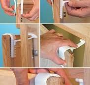 PREMIUM Adjustable Child Safety Locks Latches To Baby Outlet