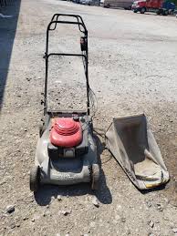 The honda harmony 215 is a series of powerful lawn mowers manufactured by honda. Honda Hmrc 215 Lawn Mower For Sale In Denton Tx 5miles Buy And Sell
