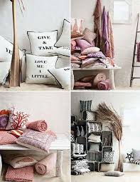 In fondo ha poca importanza, i cuscini per cani stanno bene ovunque! Idee Per Decorare La Camera Da Letto Foto Design Mag