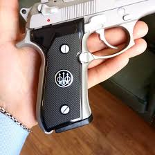 Tabanca Kabzeleri Pistol Grips Panosundaki Pin