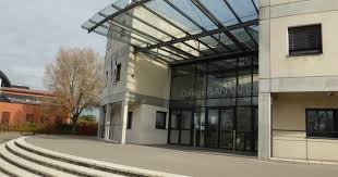 Photo Rhne. Croix gamme tags et matriel vandalis : deux intrusions ...