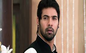 Iru malargal is a show following the life of a matriarch sarala who runs a marriage hall and lives with the hope of seeing her two daughters pragya and ammu who're poles apart, happily married some day. Shabir Ahluwalia Family Biography Wife Tv Shows Career Wiki Or More