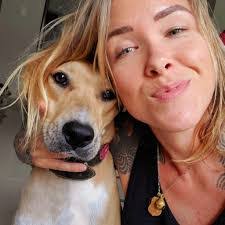 Lizz Rodriguez's Instagram, Twitter & Facebook