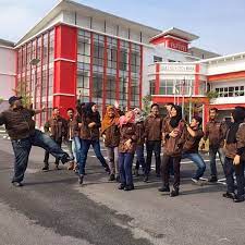 Kptm has groomed and developed approximately 30,000 graduates for a wide choice of career opportunities in the government and industrial sectors. Photos At Library Kolej Poly Tech Mara Kuantan 1 Tip