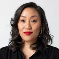 Leslie Rosales's Instagram, Twitter & Facebook