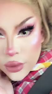 Comprando pestañas en Múnich con Georgiana