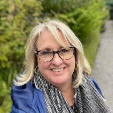 Laurel Underwood Moulden (@laurelmoulden) • Threads, Say more