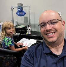 Devon Hillman's Instagram, Twitter & Facebook