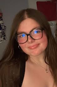 Teen offers babysitting and pet care services