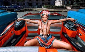 Sensual Havana - Beauty boudoir & Fine Art Nude photo tour travel writer  photographer Cuba by Izuky Pérez