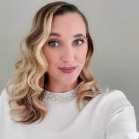 Alisha Long's Instagram, Twitter & Facebook