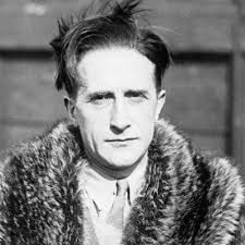 Marcel Duchamp (@MDuchamp87)