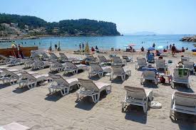 Location appartement carry le rouet le rouet plage, superbe appartement en duplex, avec terrasse de 40 m² avec jacuzzi. Le Jean Bart Plage Privee Carry Le Rouet 13620 Carry Le Rouet
