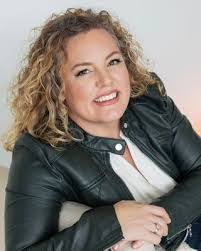 Stacey Burroughs's Instagram, Twitter & Facebook