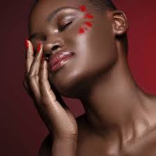 Fatou Sidibe's Instagram, Twitter & Facebook