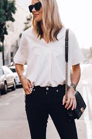 Black And White Shirt Womens Blonde Woman Wearing Madewell Short Sleeve White Shirt Black Jeans Chanel Boy Bag Black Large Black Sunglasses Fashion Jackson Fashion White Shirt Black Jeans