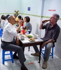 Obama & Anthony Bourdain Having Dinner Together In Vietnam : rpics