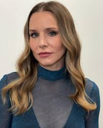 Press with @kristenanniebell is always a great idea! New series Nobody  Wants This