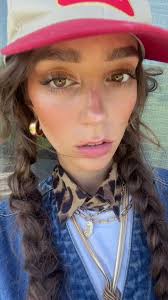 Just another vid from ur girl who cannot dance! ☺️ #kendrick #ootd  #fashiontiktok #cowboyboots #drake