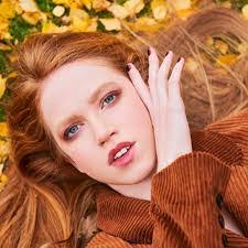 Sara Bowden's Instagram, Twitter & Facebook