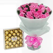 When it comes to sending flowers or gifts on special days we know it is important to have the gift arrive on the date. Mothers S Day Charm Hand Bouquet Of Flowers Flower Delivery Kl Flower Delivery Klang Valley Wenghoa Com