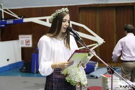 Cel mai tare discurs al unui şef de promoţie. Fotogalerie ÈefÄ De PromoÈie De 9 99 La Liceul Pedagogic Stiri Din Mures Stiri Targu Mures Liderul Presei Muresene