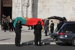 As Imagens Do Ultimo Adeus A Eduardo Lourenco O Eterno Pensador Portugues Fotogalerias Correio Da Manha