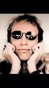 Happy birthday Sam! 🎂🎉🎊