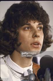 Janice Hart's Instagram, Twitter & Facebook