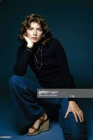 Raised in passaic, new jersey, marcia grew into a striking young teen and worked for a time as a model in a local children's department store. Marcia Strassman S Feet Wikifeet