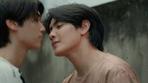 Soms zie ik nog steeds reacties over First en JoongDunk die niet kunnen  zoenen en ik ben verbijsterd. Zo van, wat?! 😵😩 lol : r/boyslove