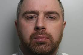 Banned driver who used false reg plates to deceive police is jailed