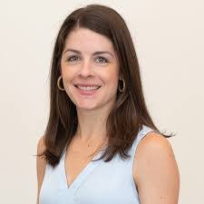 Kari Rea's Instagram, Twitter & Facebook