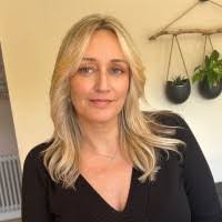 Susan Howley's Instagram, Twitter & Facebook