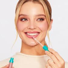 Sheer Strength® Lip Plumper Gloss