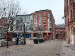 A luton van can fit about 75 square feet worth of space and is one of the largest vehicles that can be driven on a standard uk driving license. One Bedroom Flat To Let In The Living Quarter Nottingham The Online Letting Agents Ltd