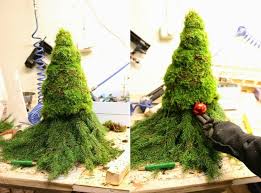 Wichtel Aus Tannenzweigen Selber Machen Anleitung Fur Weihnachtsdeko In 2020 Selber Machen Anleitungen Holz Basteln Weihnachten Dekoration Weihnachten Basteln