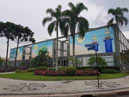 Curitiba é um município brasileiro, capital do estado do paraná, localizado a 934 metros de altitude no primeiro planalto paranaense, a mais de 110 quilômetros do oceano atlântico, distante 1 386 km a sul de brasília, capital federal. Prefeitura De Curitiba Propoe Reajuste Salarial De 3 5 Para Servidores Parana G1