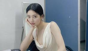 Disiarkan perdana di sbs tv pada 20 . Suzy Kepergok Bucin Pada Lee Seung Gi Via Tv Netter Goda Habis Habisan