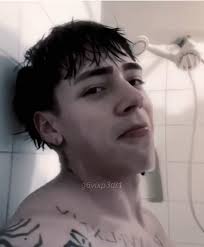 5ddiee Shower Stream