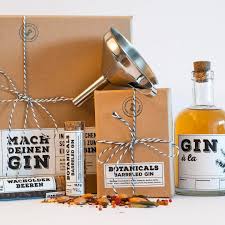 Gin Selber Machen So Klappt Es Garantiert Gin Gin Rezepte Schnaps Selber Machen